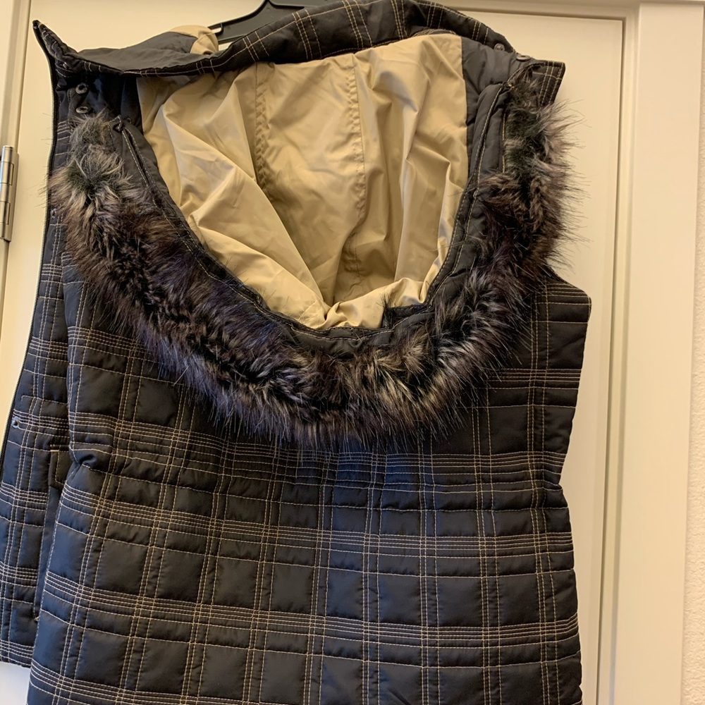 Weatherproof vest - Picture 4 of 6